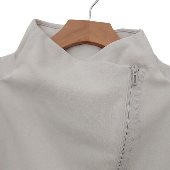 Adidas Heart Tracer Summer Jacket Womens Medium White Asymmetrical Zip Mesh - Picture 6 of 15